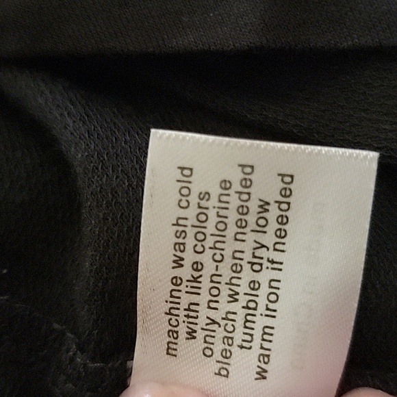 Lane Bryant Multi Color sequined shoulder long sleeve top black size 18/20 NWOT - Picture 11 of 11